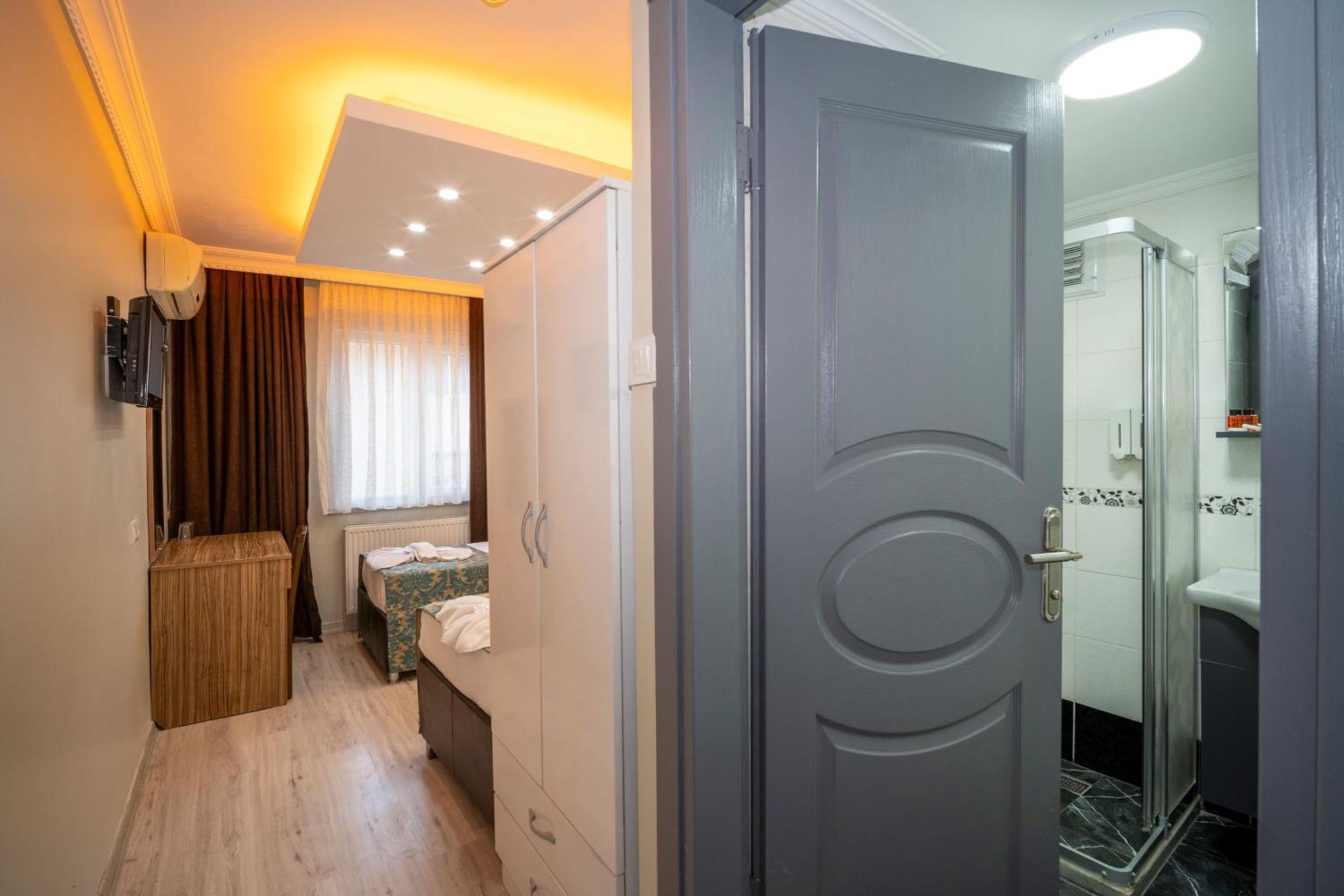 Hotel Simper Istanbul Exterior photo